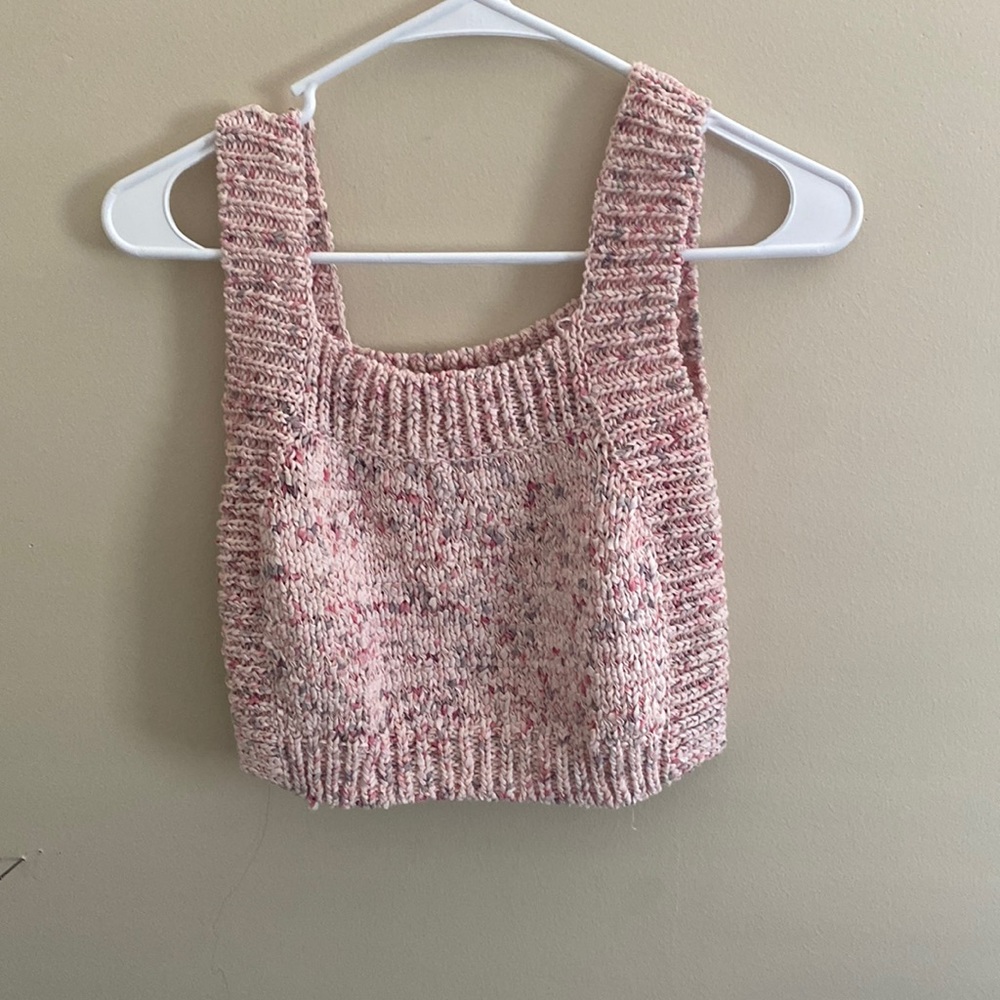 Cropped Zara pink sweater tank size small